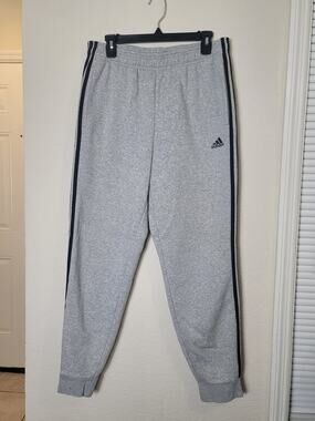 adidas Mens Fleece Joggers Gray Sweatpants 3-Stripe Cuffed Pants Sz L Athleisure